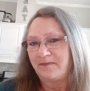 Meet your Posher, Frances